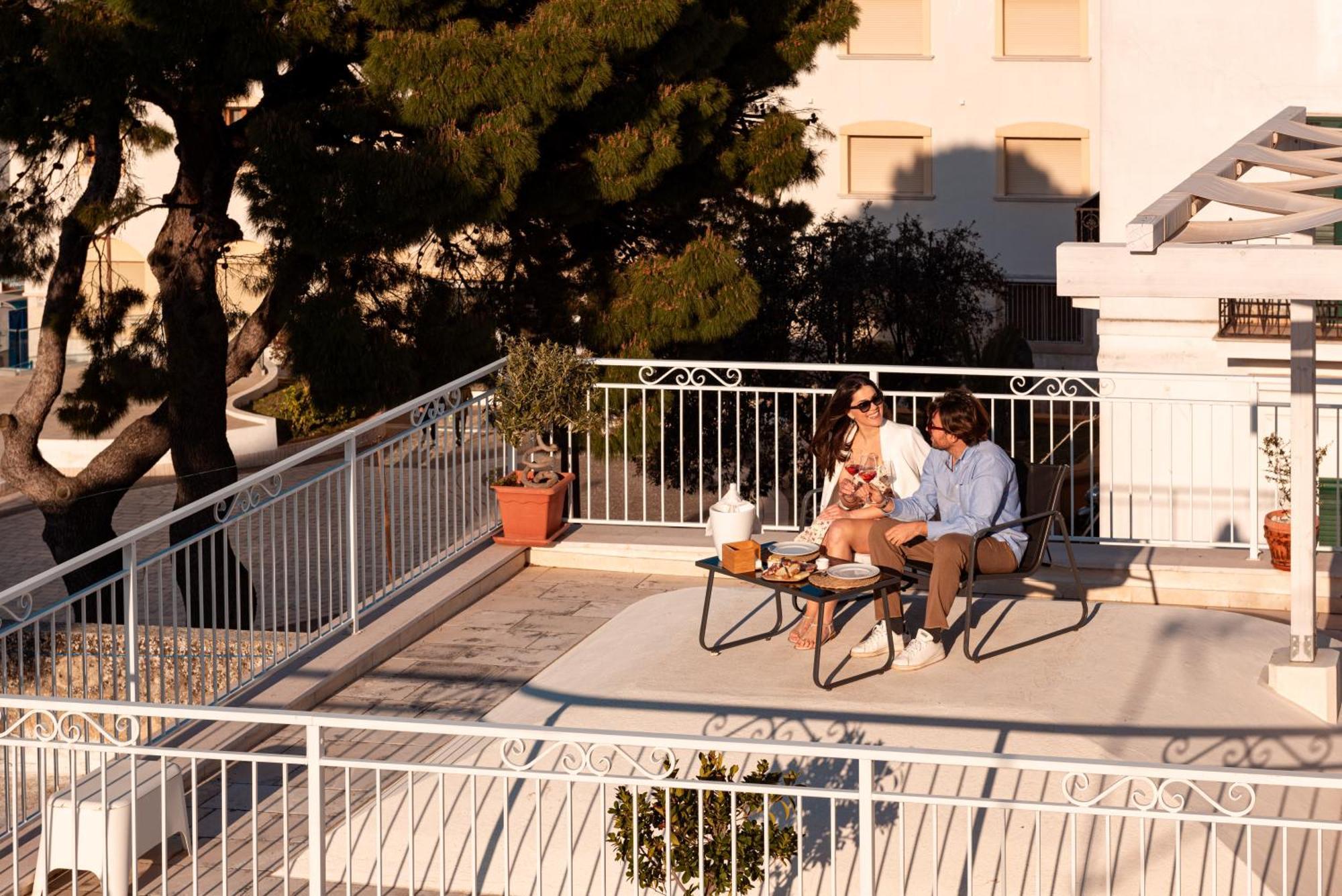 Suites Dimora Garibaldi Peschici Exterior foto